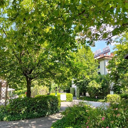 Savoia Hotel Country House Bologna Bagian luar foto