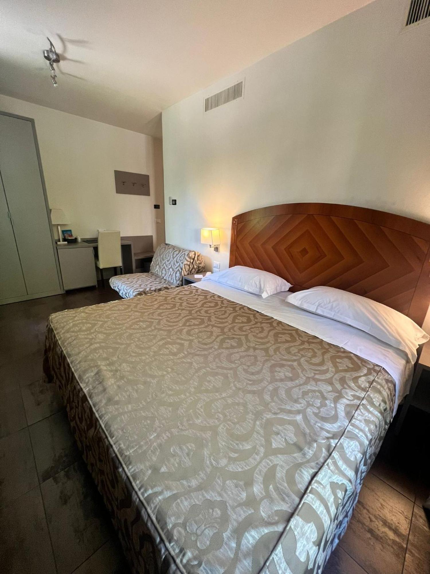 Savoia Hotel Country House Bologna Bagian luar foto