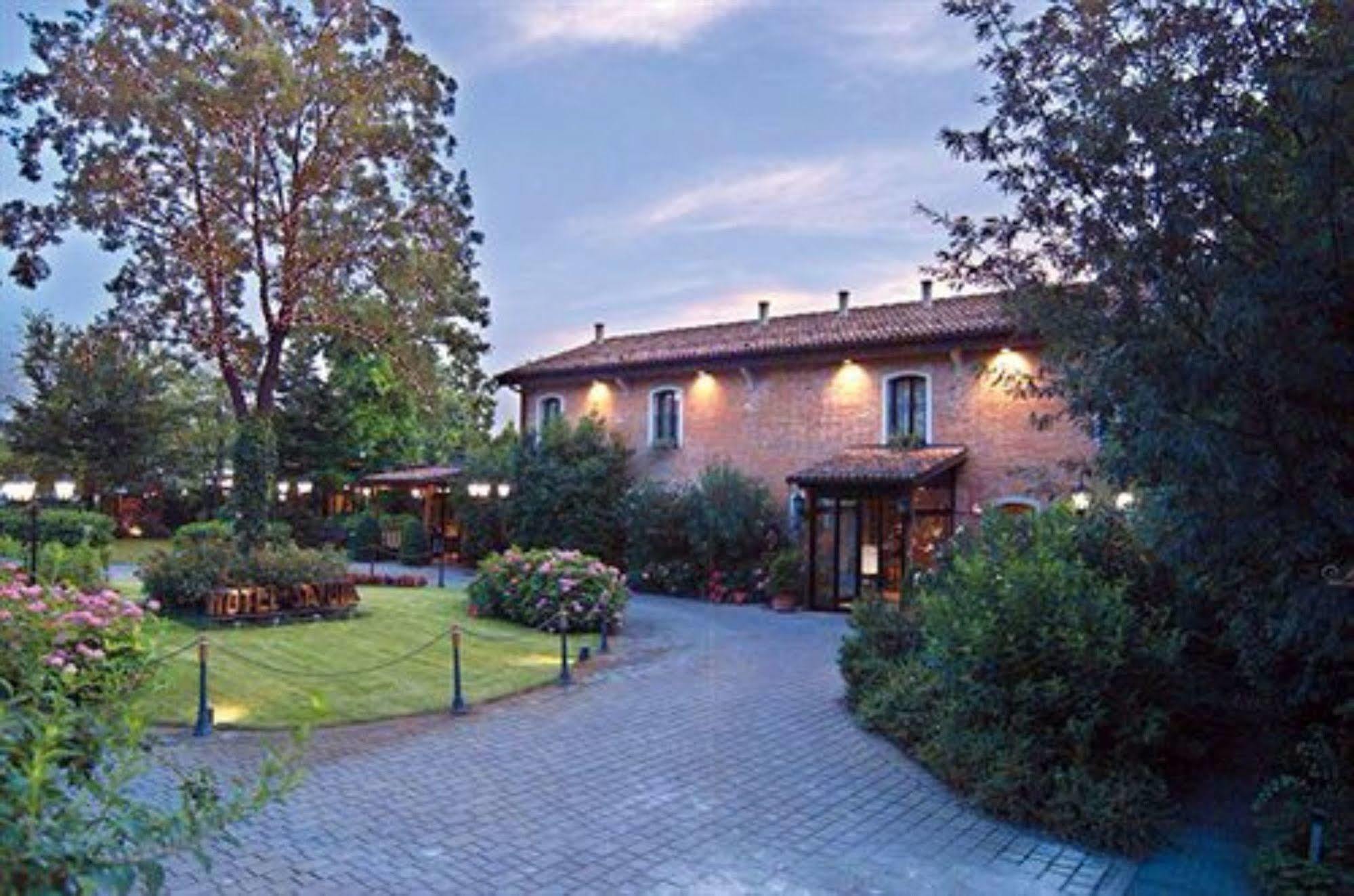 Savoia Hotel Country House Bologna Bagian luar foto