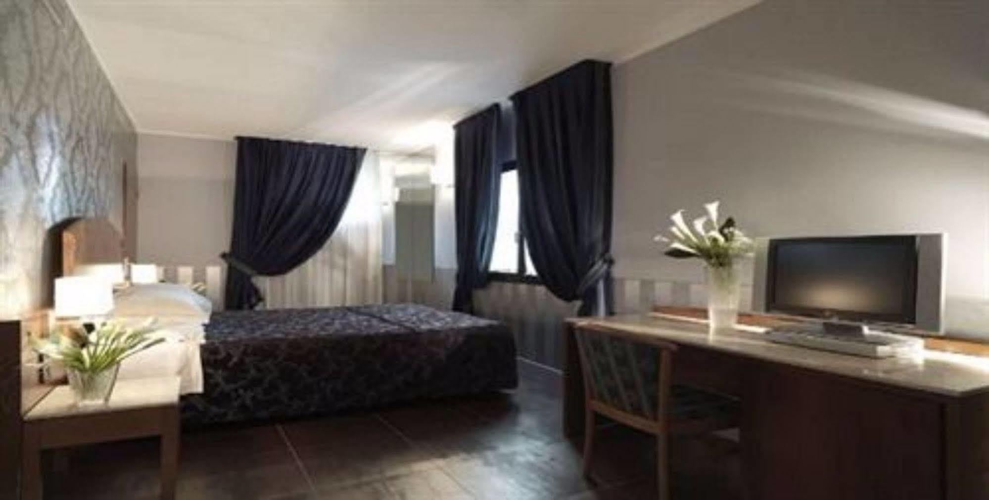 Savoia Hotel Country House Bologna Bagian luar foto