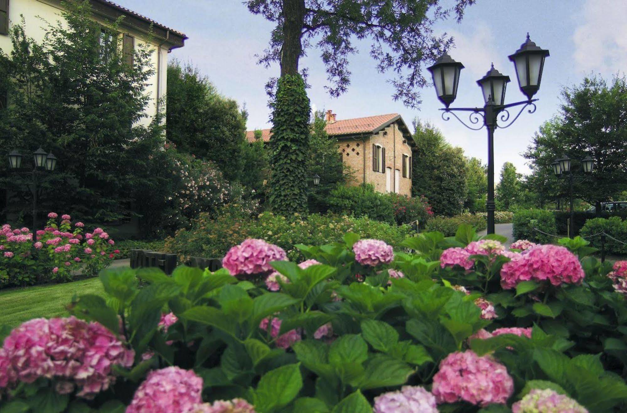 Savoia Hotel Country House Bologna Bagian luar foto